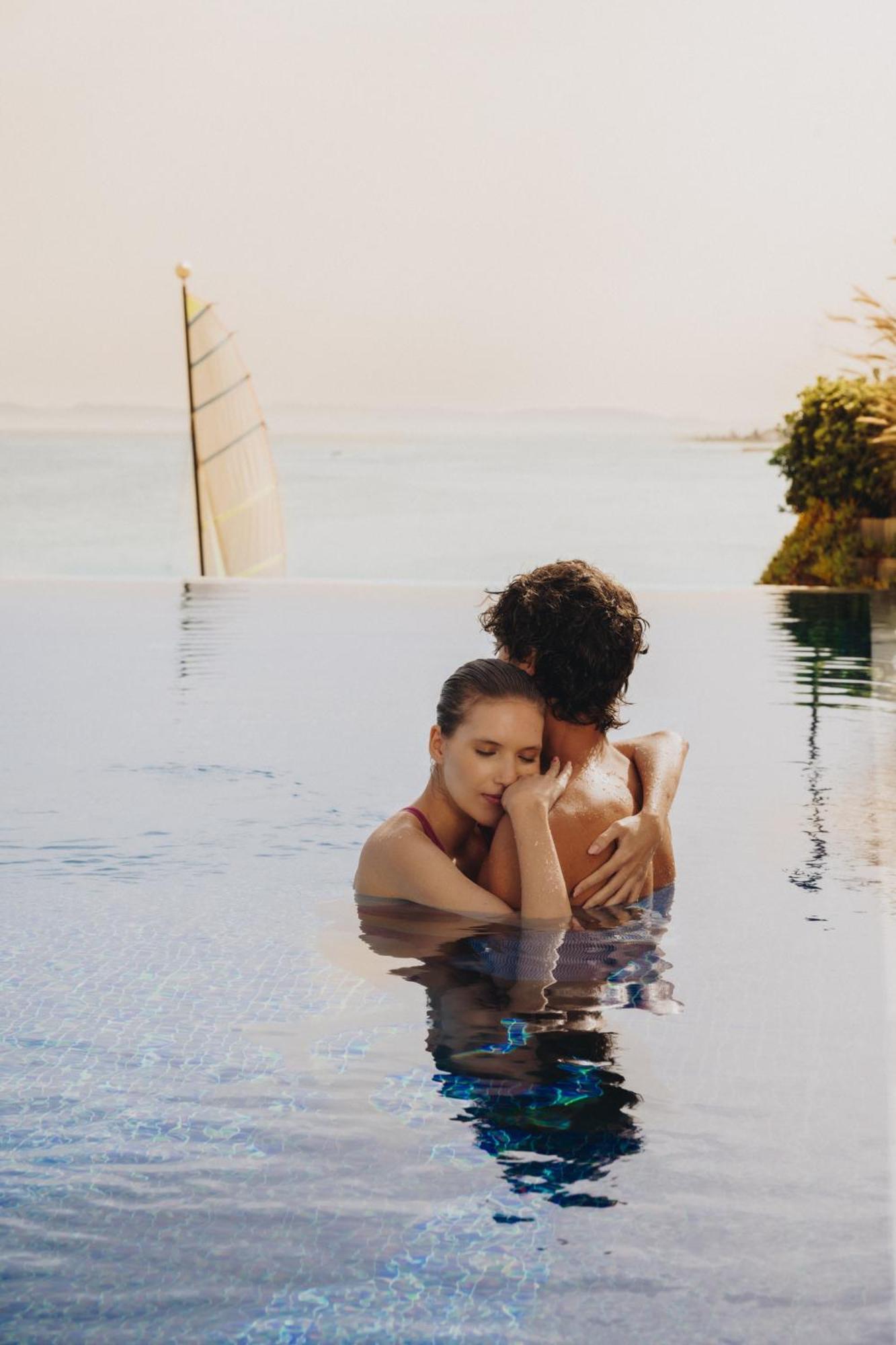 La Badira - Adult Only Hotel Hammamet Exterior foto A couple in a swimming pool